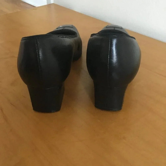 Naturalizer Paige Black Square Toe Real Leather Low Chunky Heel Shoe Size 7 M US - Picture 7 of 8